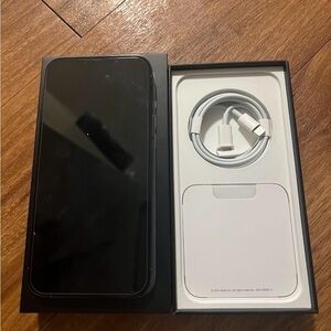 iPhone 14 Pro Max unlocked